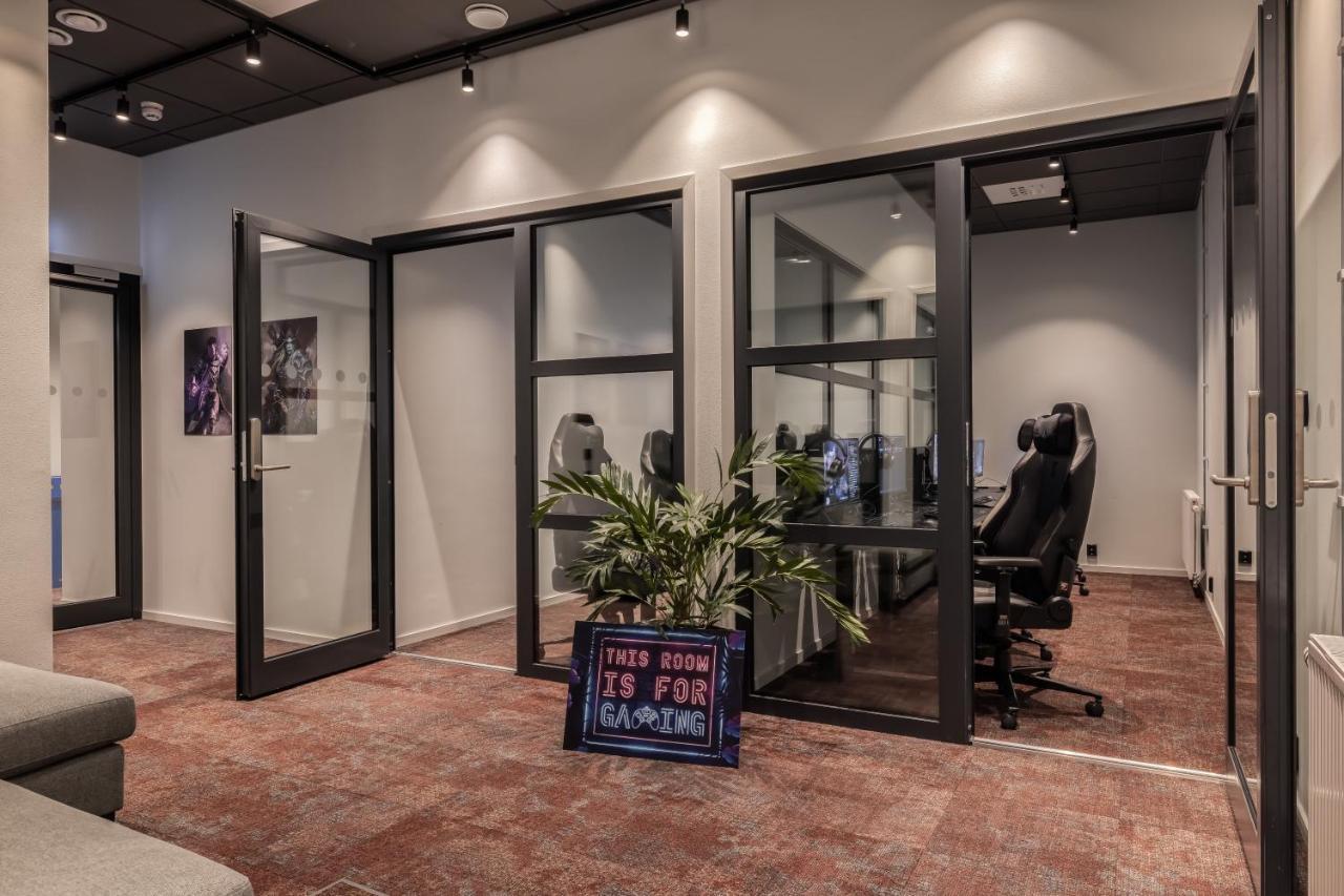 Homex Hotel For Gamers Täby Eksteriør bilde